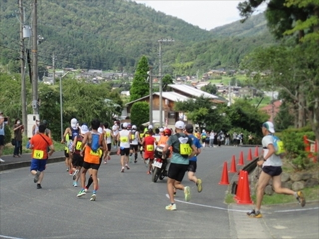 よさの大江山登山マラソン大会でボランティア活動